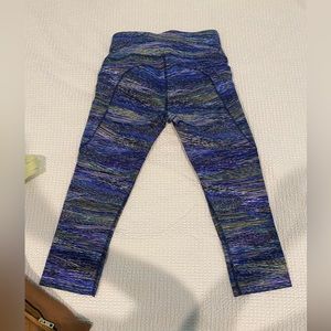 Lulu like new size 6